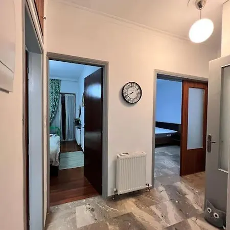 Ad Solem, Apartment